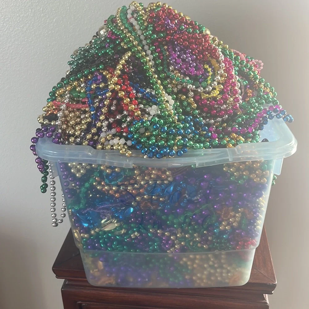Mardi Gras beads necklaces 5 pound bundle jewelry bulk green blue gold purple